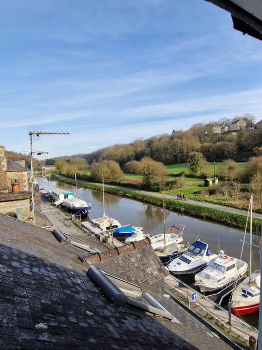 Escapade Sur Le Port De Dinan Apartment Exterior foto