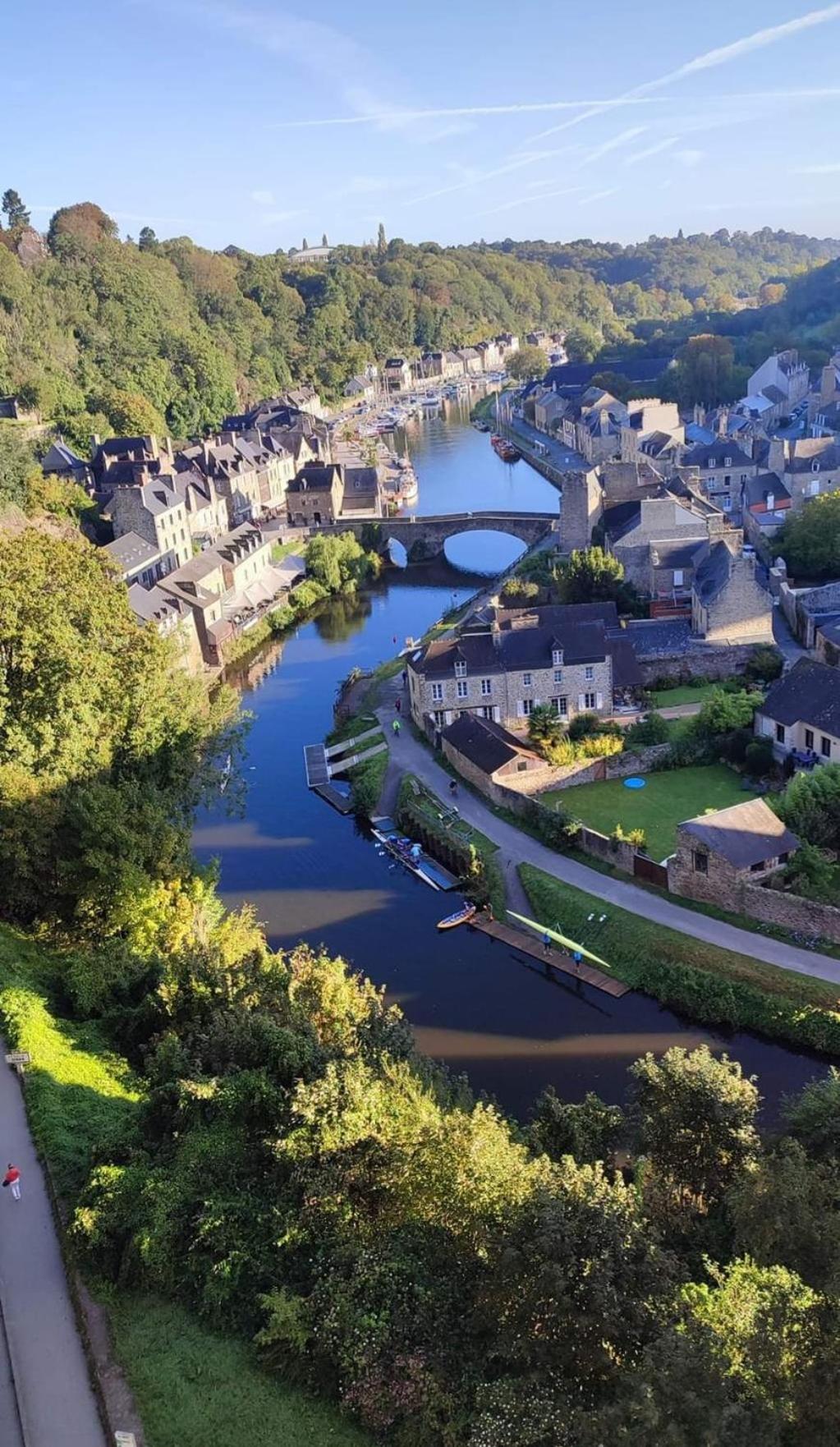 Escapade Sur Le Port De Dinan Apartment Exterior foto